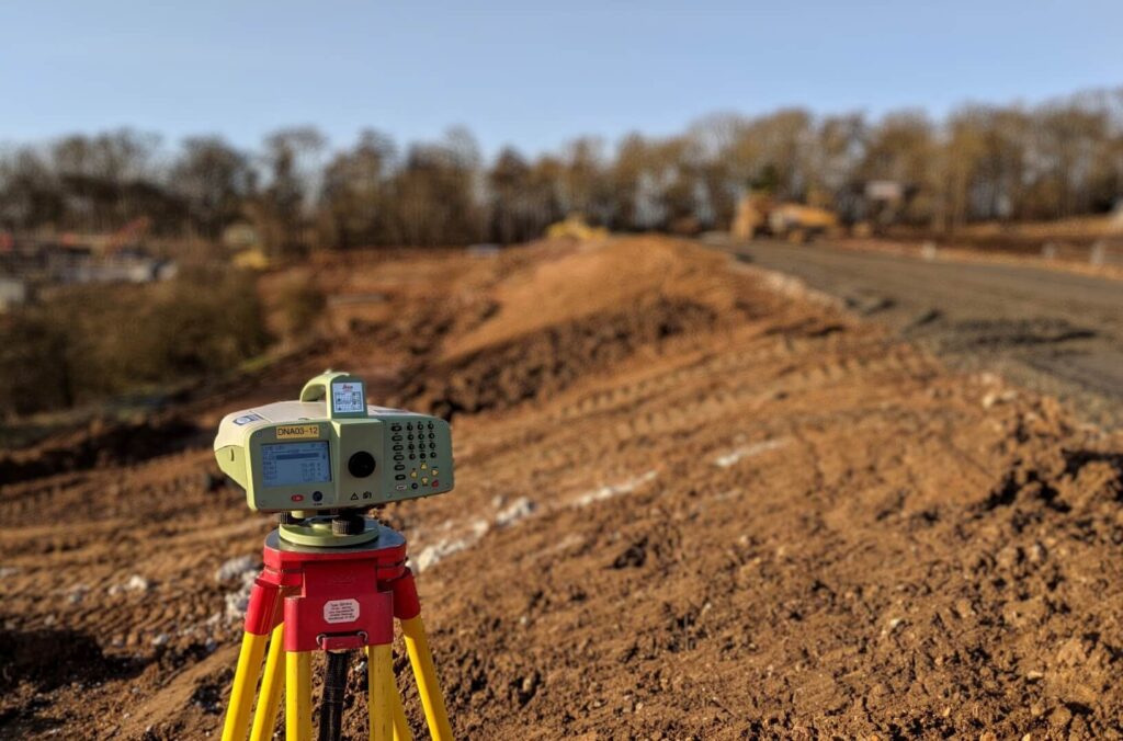 land-survey-instrument-level-geomatics